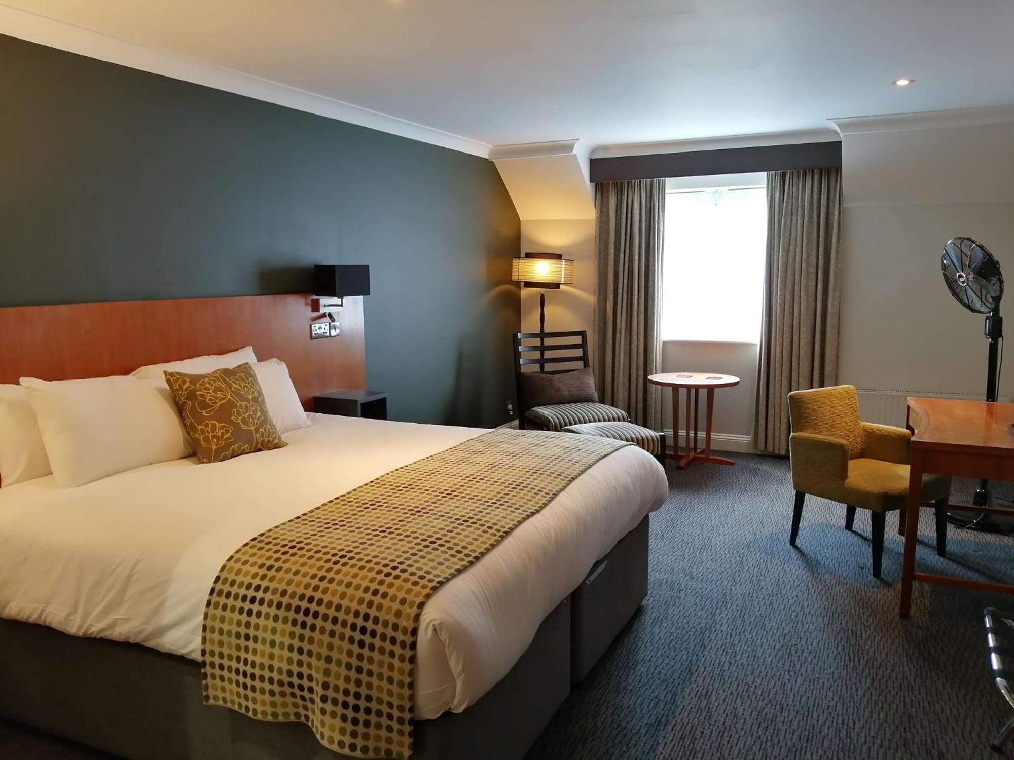 Best Western Plus Angel Hotel Chippenham  Exterior foto